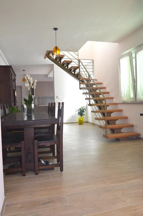 Holiday home Rondine Di Mare Villa Fiumaretta di Ameglia