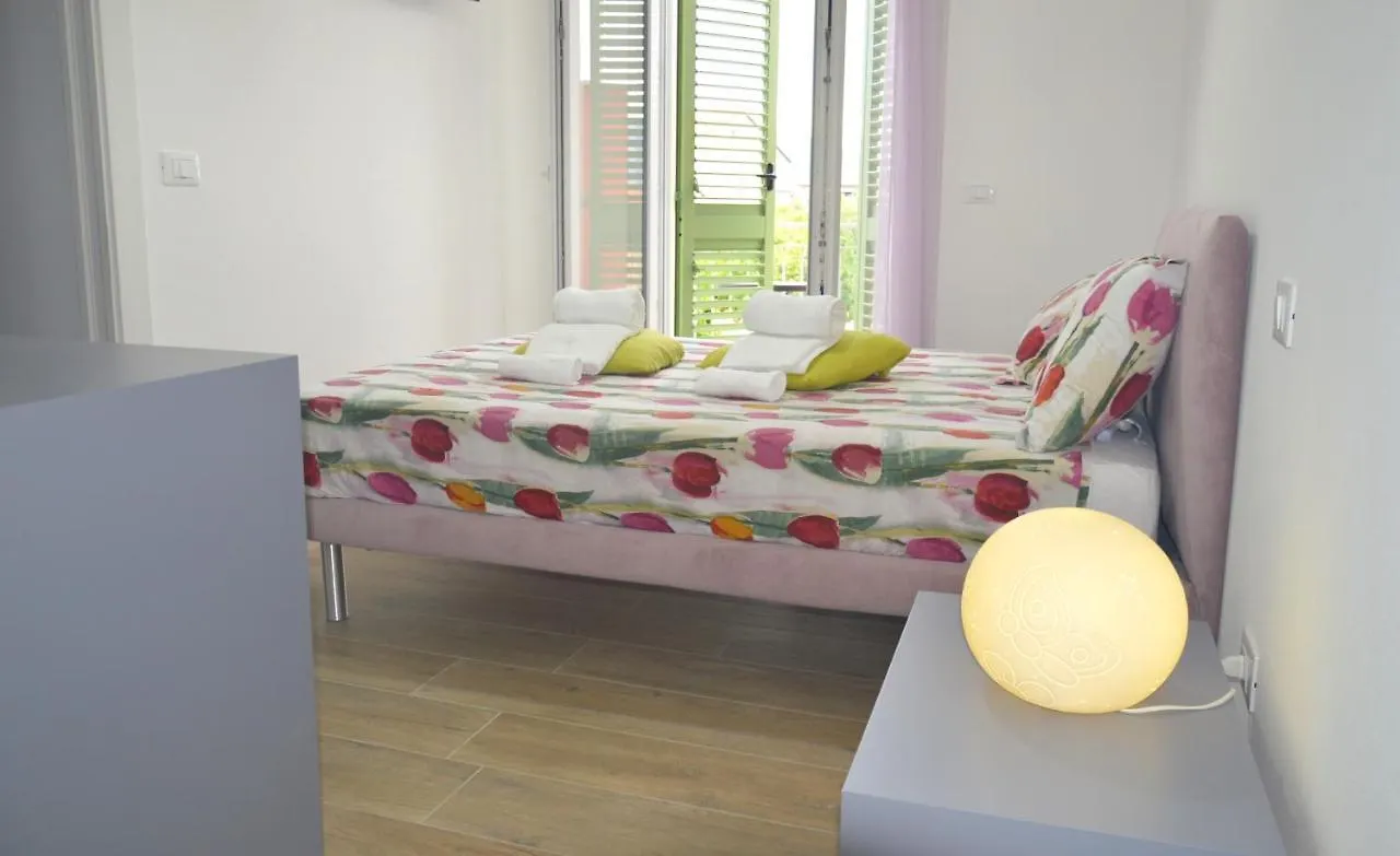 Rondine Di Mare Villa Fiumaretta di Ameglia Holiday home