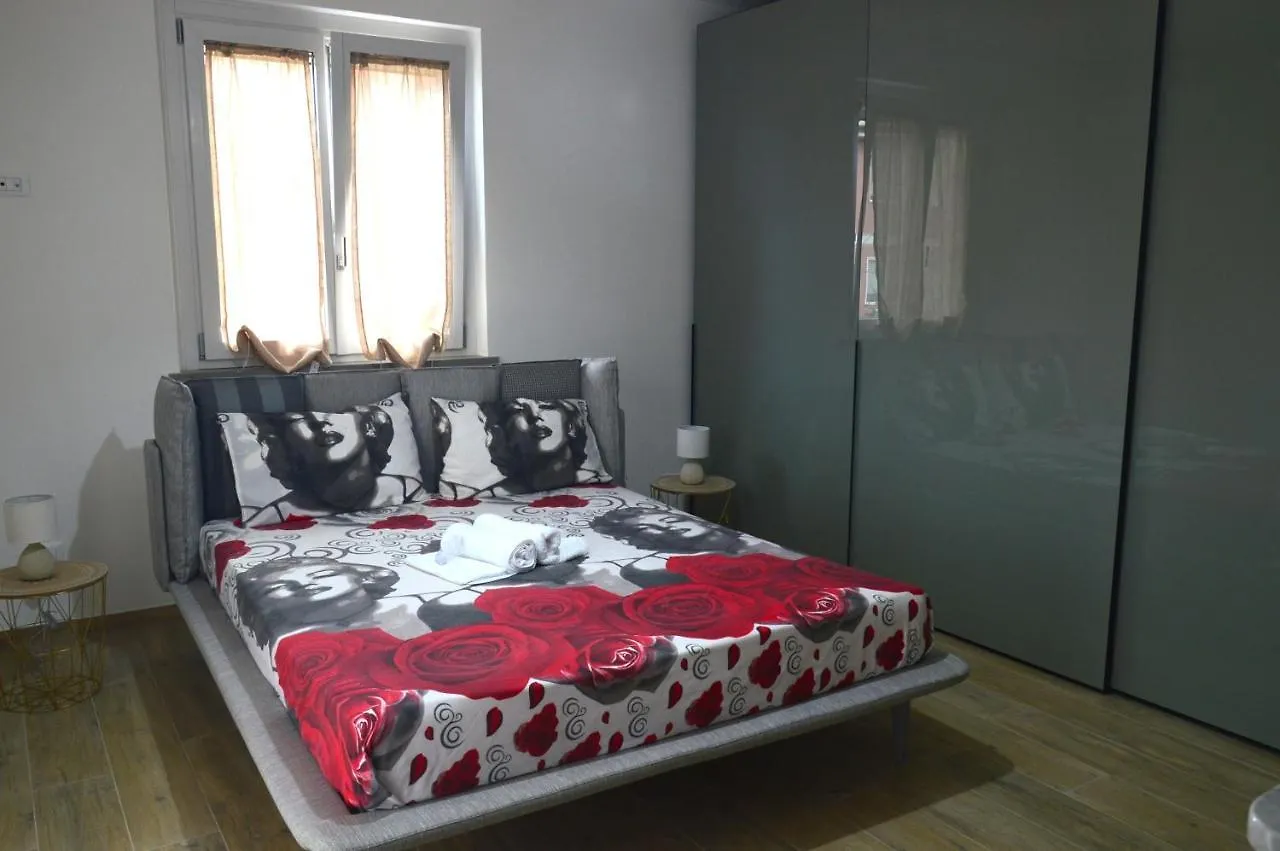 Holiday home Rondine Di Mare Villa Fiumaretta di Ameglia Italy